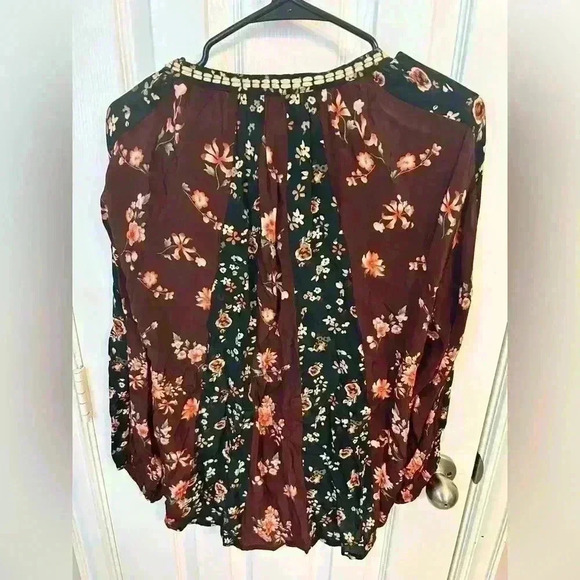 Tolani Long Sleeve Floral Print Tie Front Burgundy Blouse Size S - Picture 2 of 4